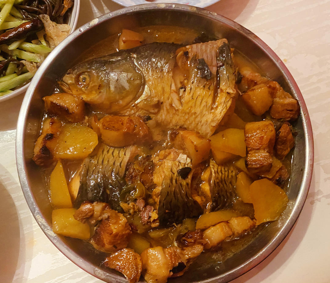 红烧鱼一草鱼一舔盘儿版💕鱼汁拌饭吃两大碗！