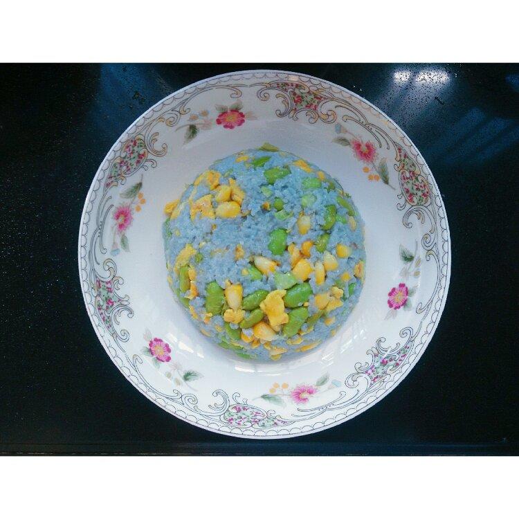蝶豆花炒饭