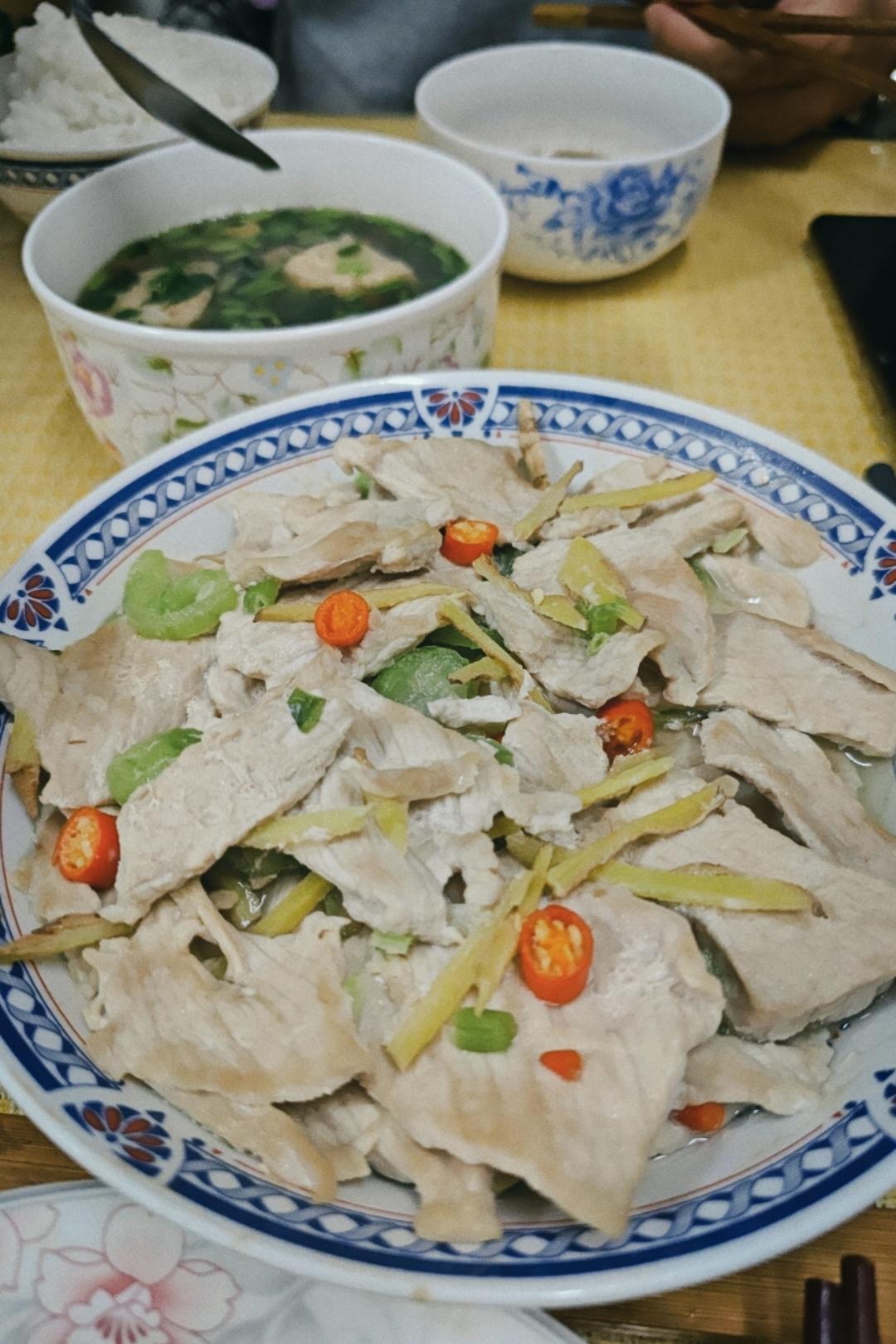 夏日清爽不油腻—丝瓜蒸肉片