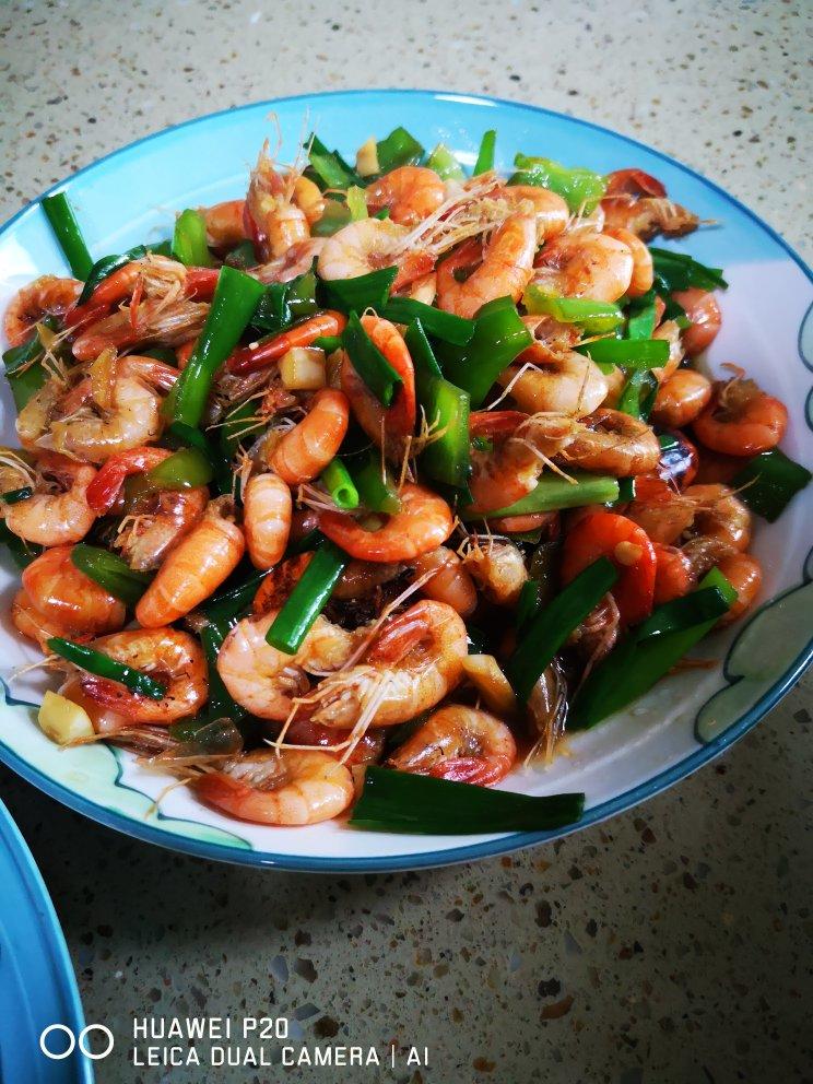 家常徽菜：青椒炒小河虾