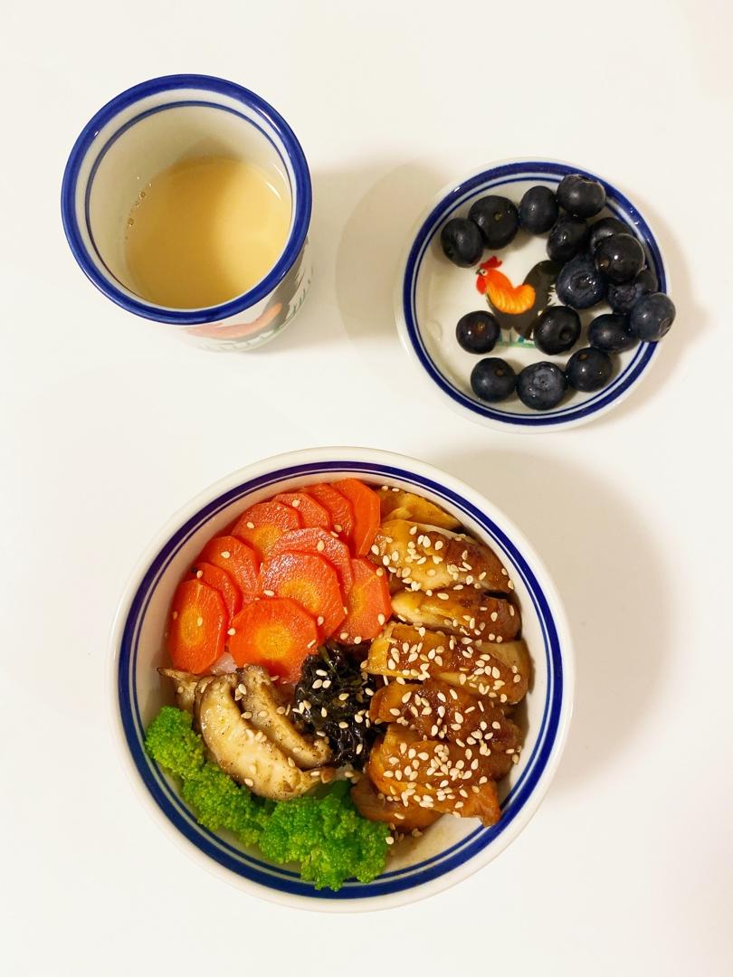 蜜汁照烧鸡肉饭