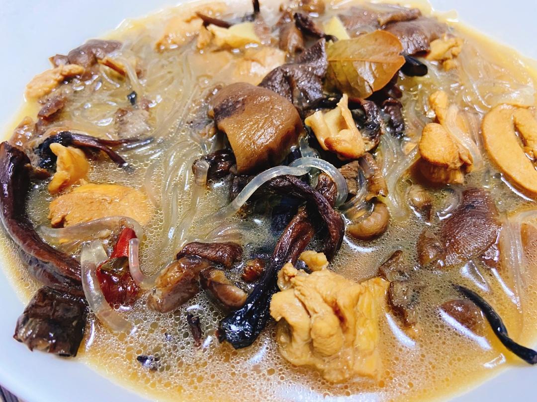 小鸡蘑菇炖粉条