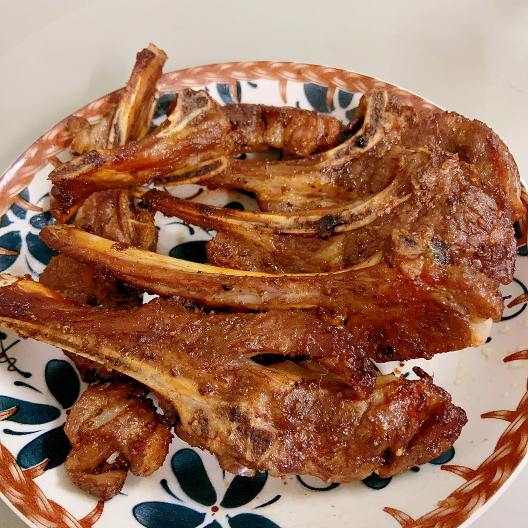 用空气炸锅做超好吃的烤羊排（附嫩肉腌制大法）