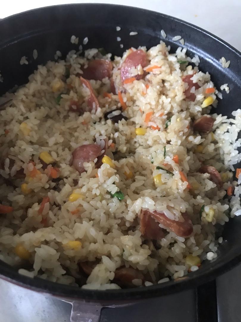 腊肠焖肉饭