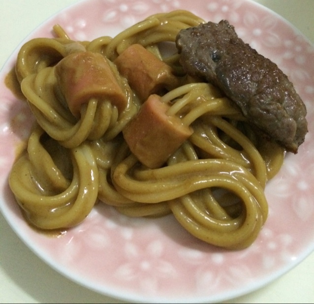 咖喱芝士穿肠意面