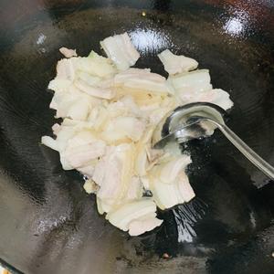 能吃三碗米饭的回锅肉的做法 步骤4