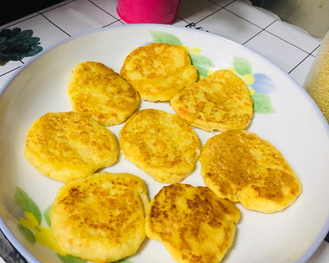 土豆虾肉饼的做法