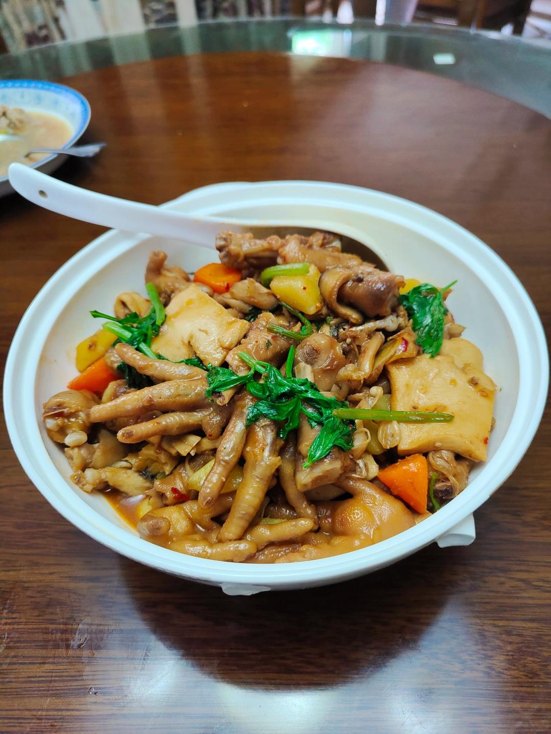 胖哥俩肉蟹煲之深海明虾煲