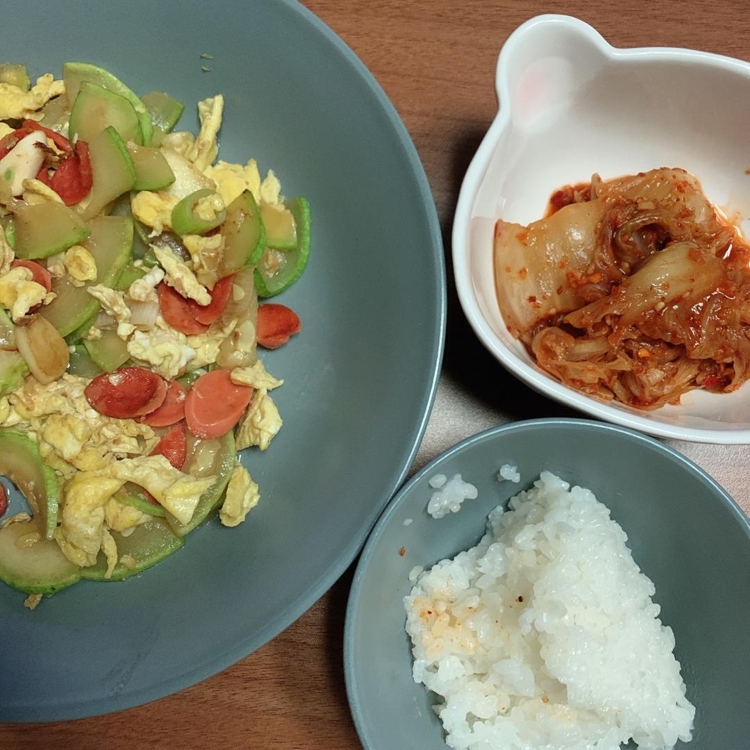 西葫芦火腿炒鸡蛋