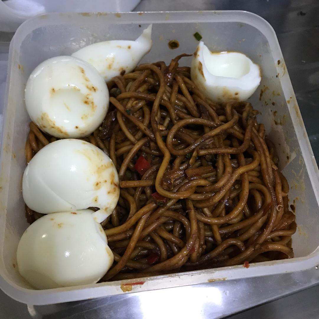 不吃早饭会发火( ・᷄ ᵌ・᷅ )