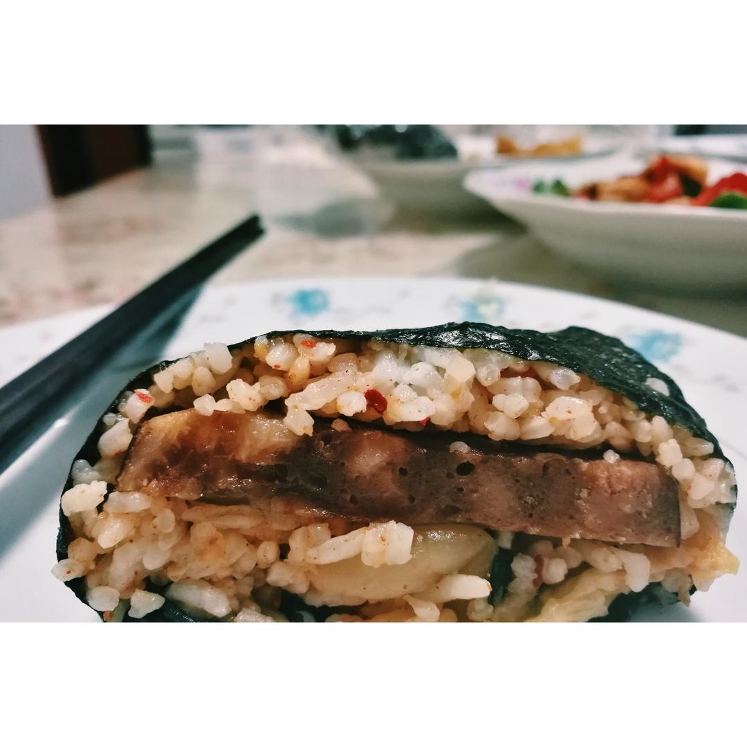 不用捏的饭团(おにぎらず)