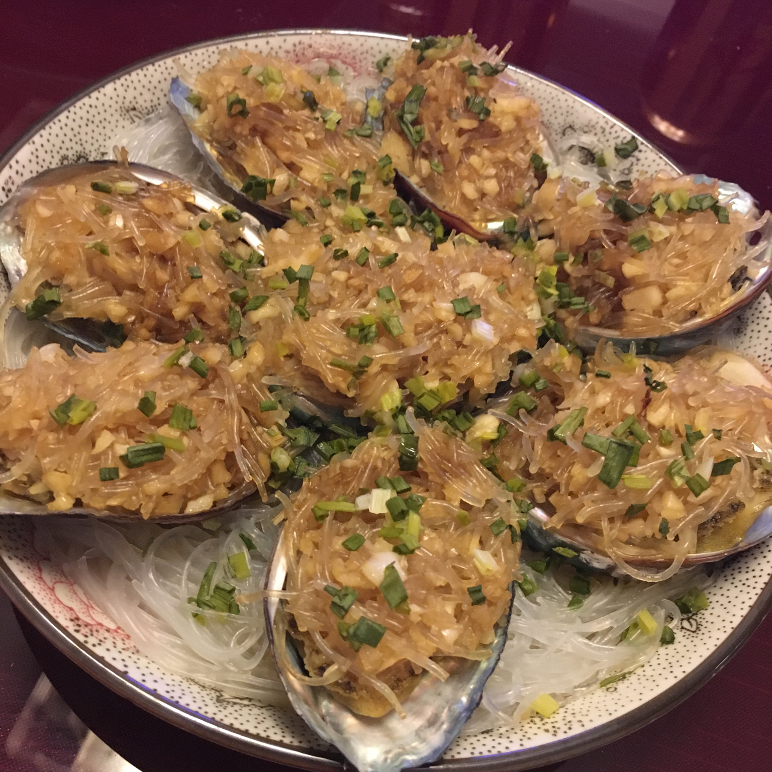 蒜蓉粉丝蒸鲍鱼