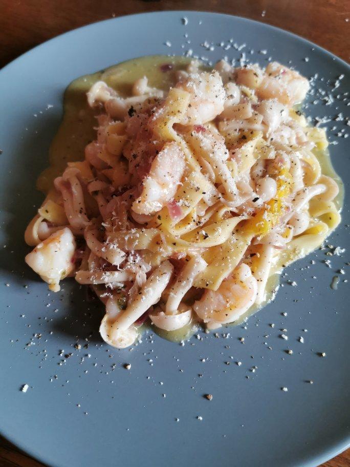 白葡萄酒海鲜意面（Seafood Pasta with White Wine）