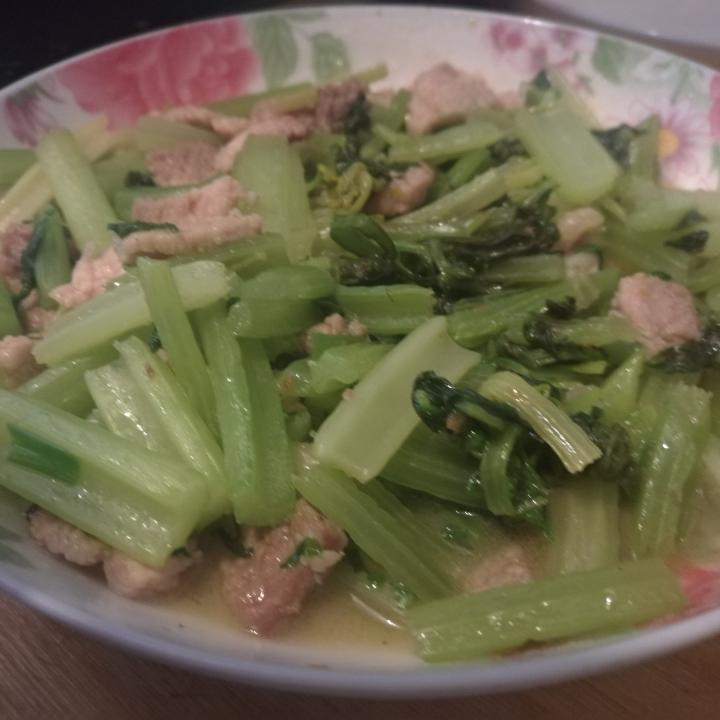 芹菜炒肉