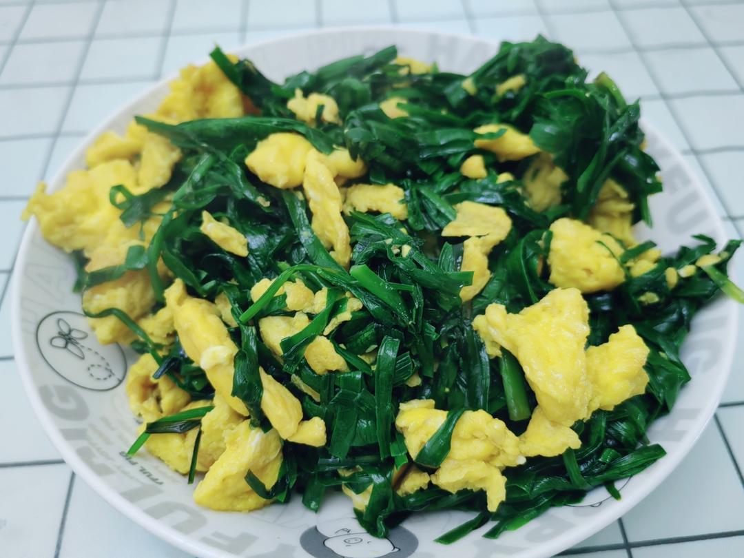 鸡蛋炒韭菜