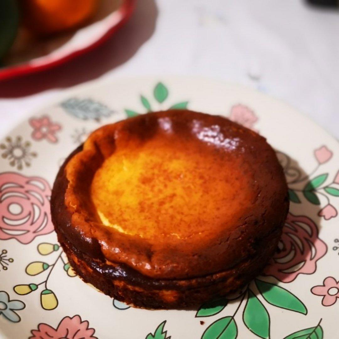 巴斯克式烤芝士蛋糕[超简单][搬运]