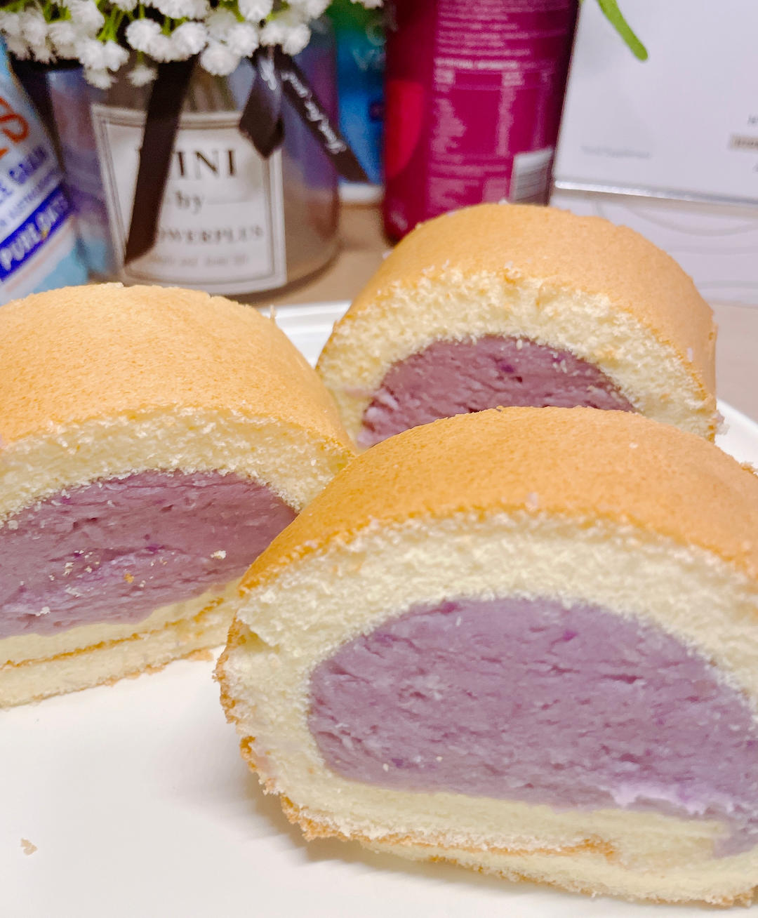 敲好吃的芋泥奶冻蛋糕卷