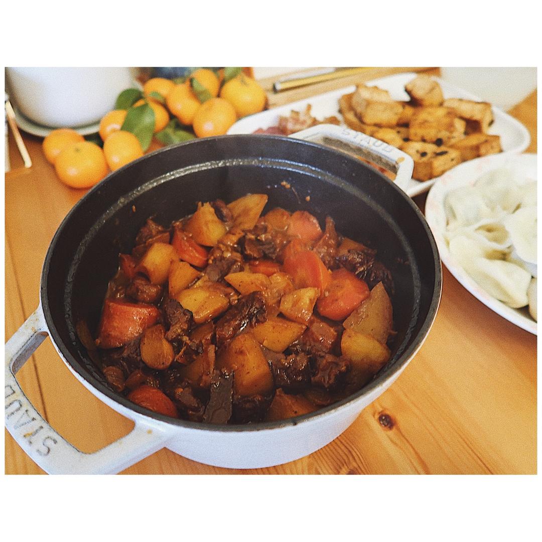 番茄土豆炖牛腩