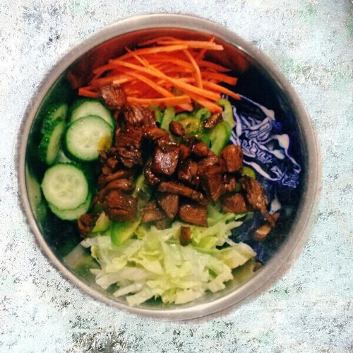 韩式冷拌鸡肉饭