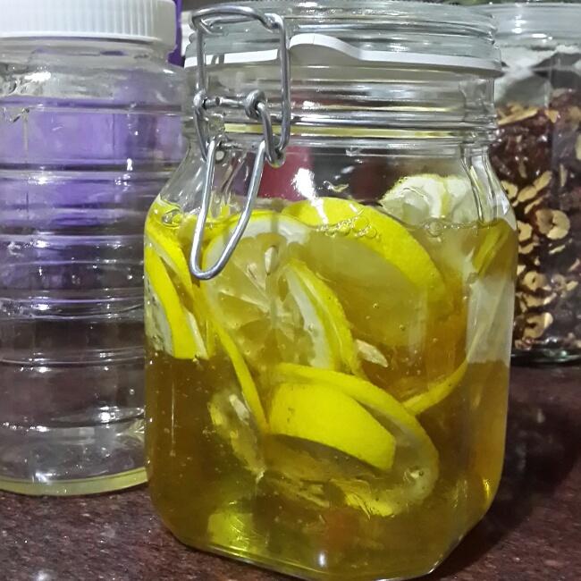 自制柠檬蜂蜜水