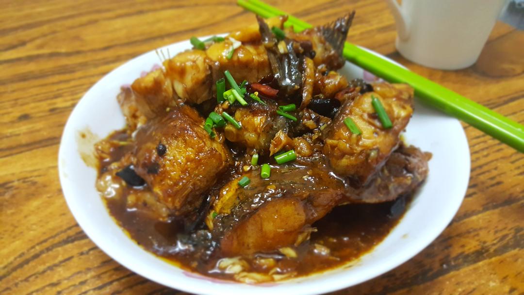 红烧鱼块