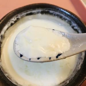 驱寒神物【姜撞奶】无榨汁机无糖的做法 步骤7