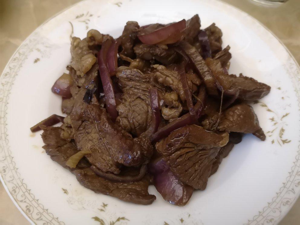 黒椒牛仔骨