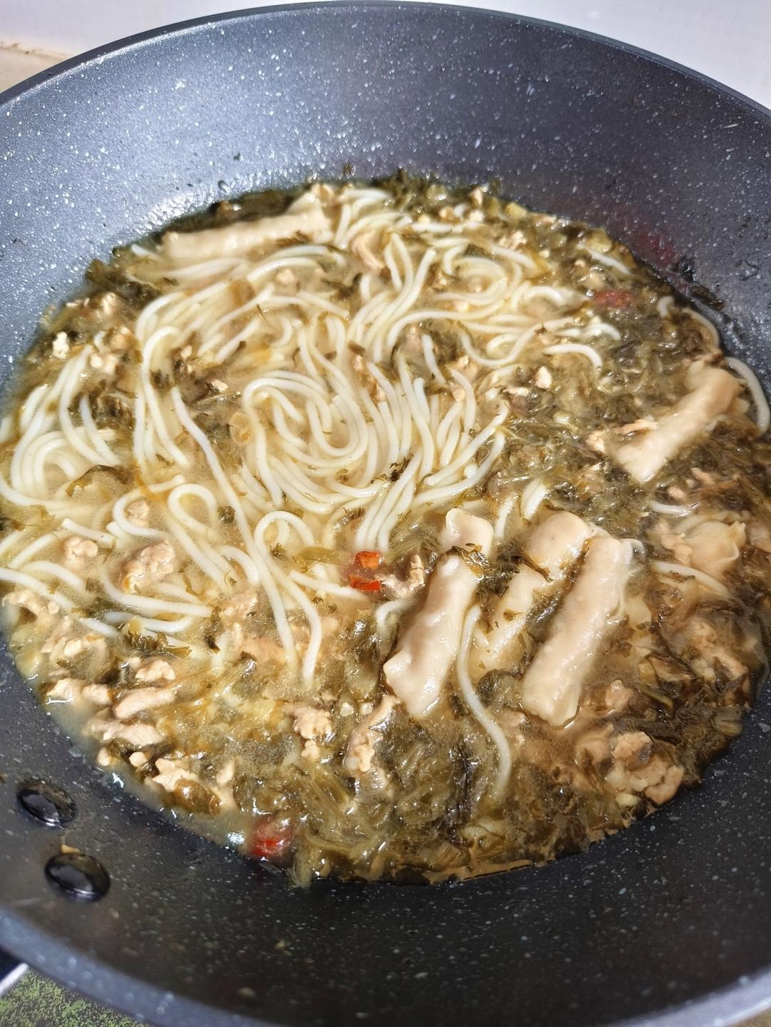 雪菜肉丝面