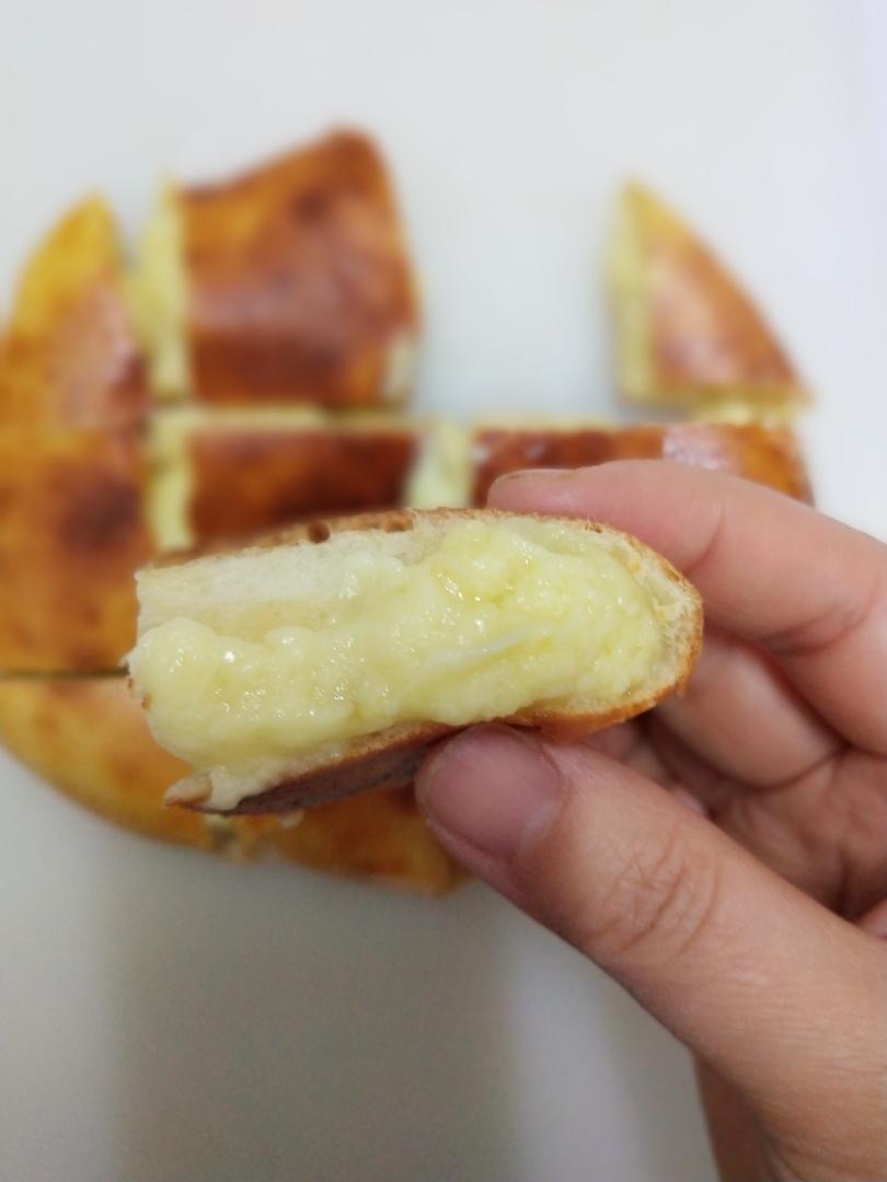 爆浆榴莲芝士饼