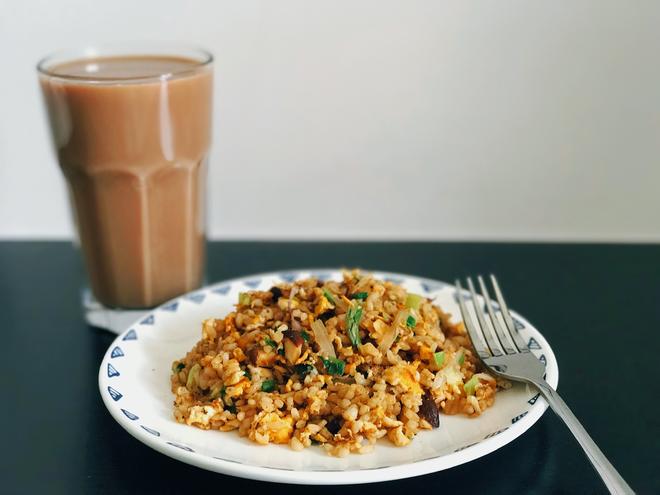 低卡港式炒饭+冻鸳鸯的做法