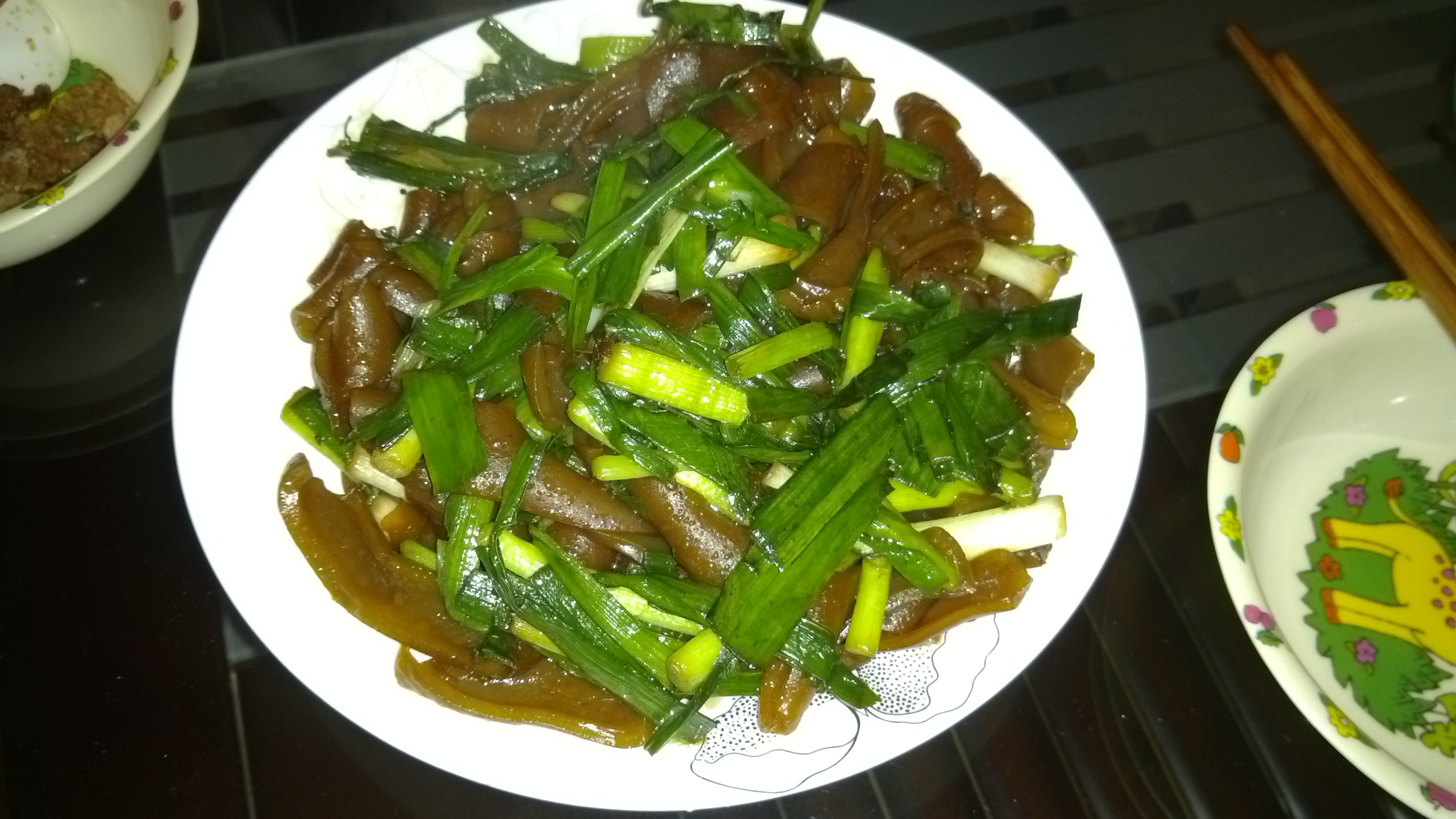 炒粉皮。