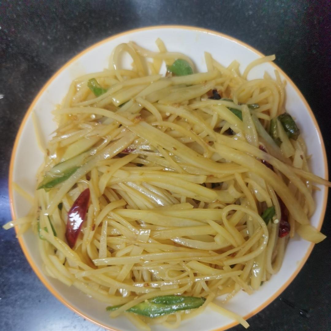 酸辣土豆丝的家常做法 超级下饭