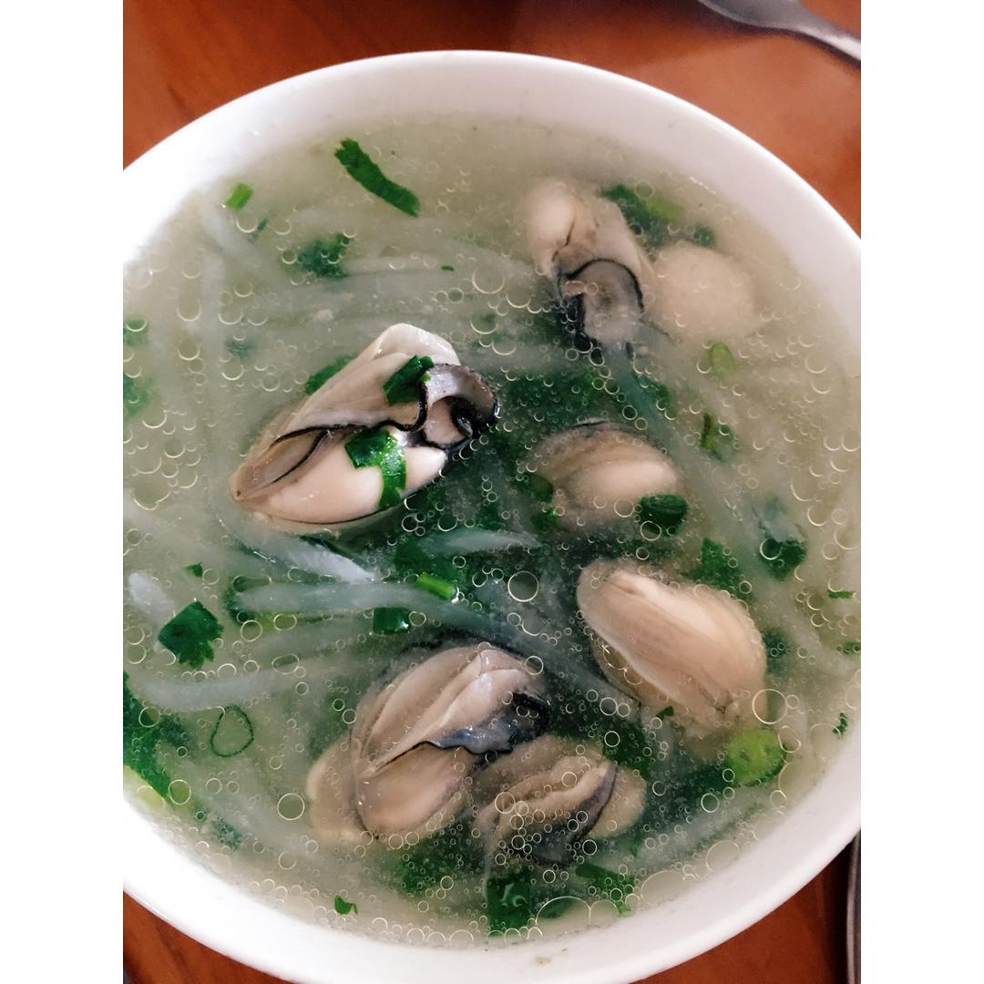牡蛎萝卜粉丝汤
