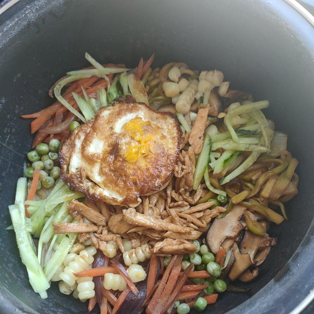 电饭煲韩式拌饭