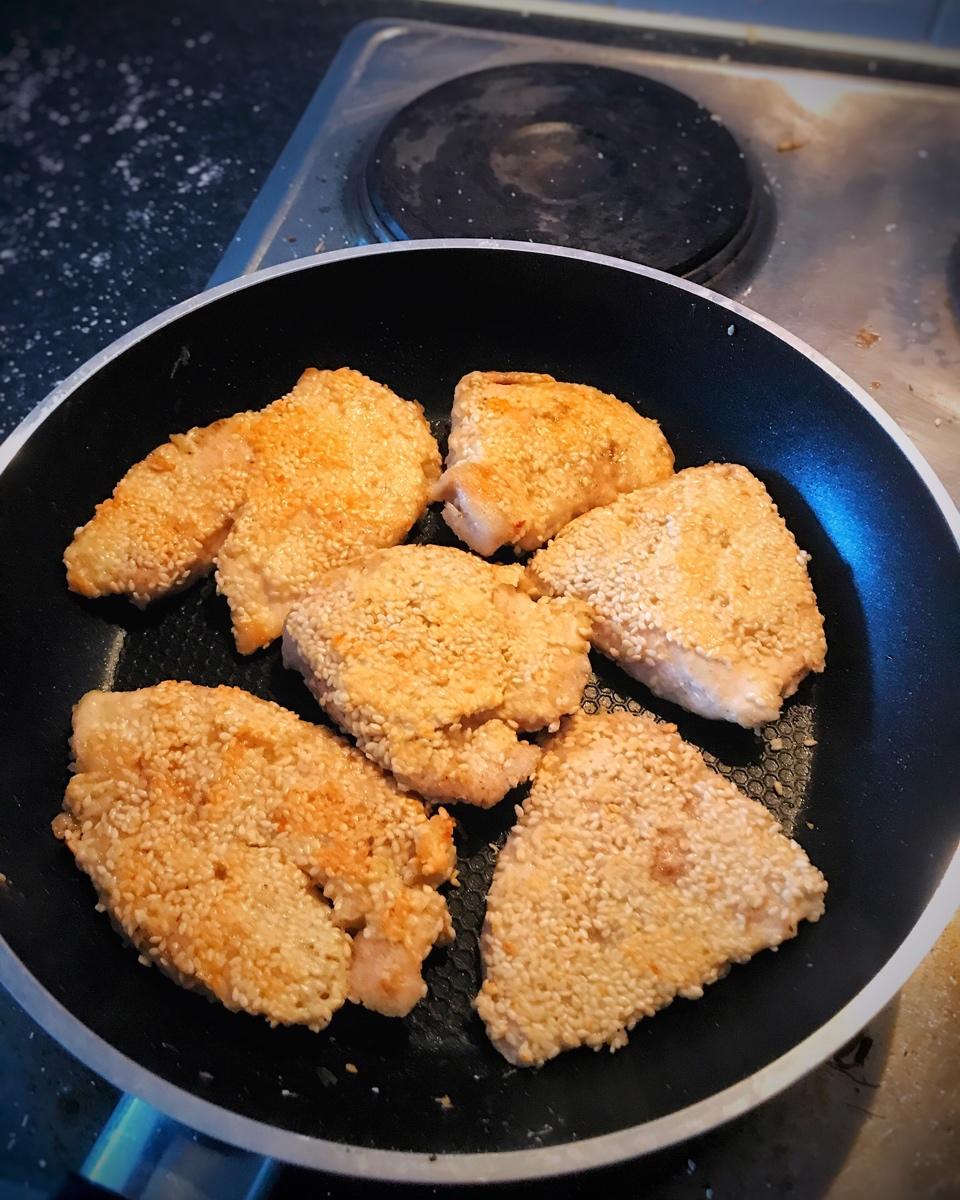 芝麻煎鸡胸