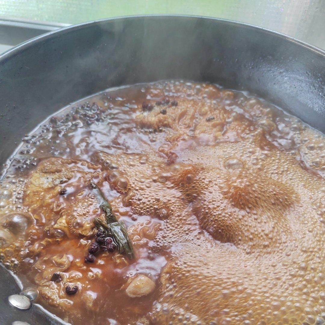 传统中式红烧平鱼