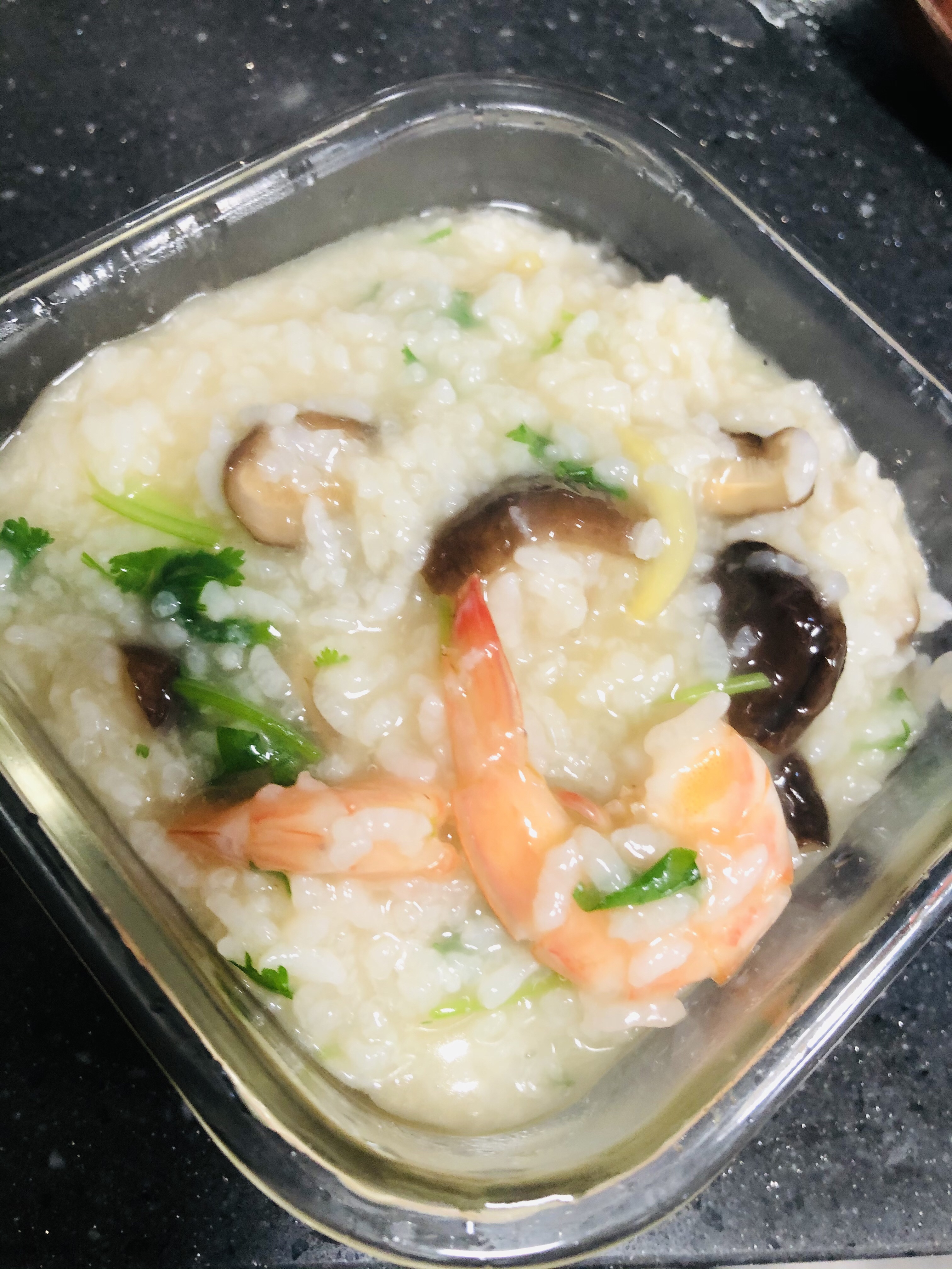 家庭版砂锅虾粥的做法