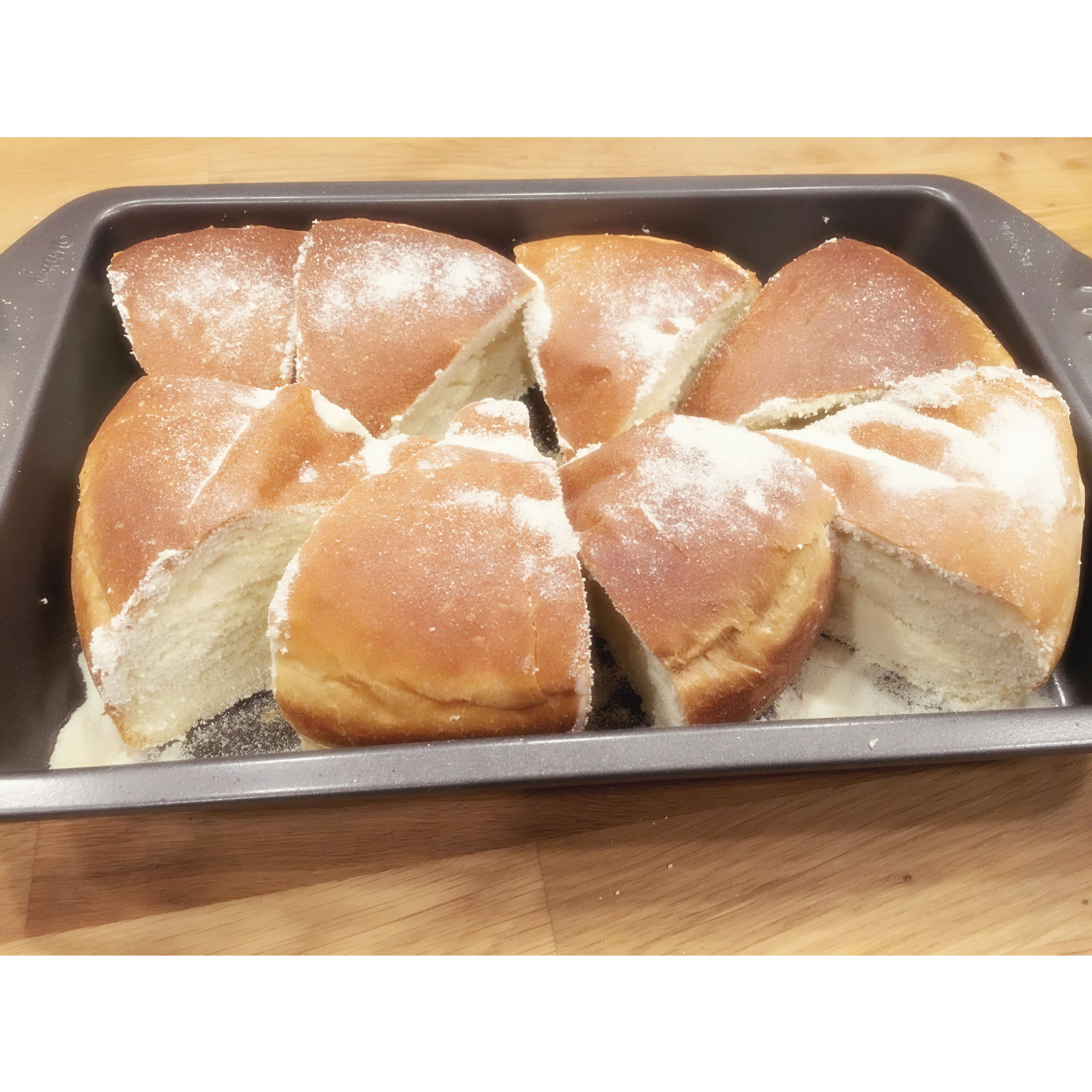 炼乳奶酪包---有面包机的同学做起来更方便哦~~