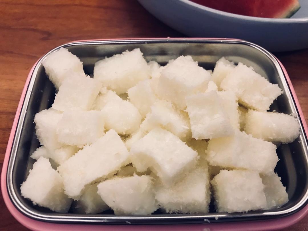 完胜85度C牛奶椰丝小方