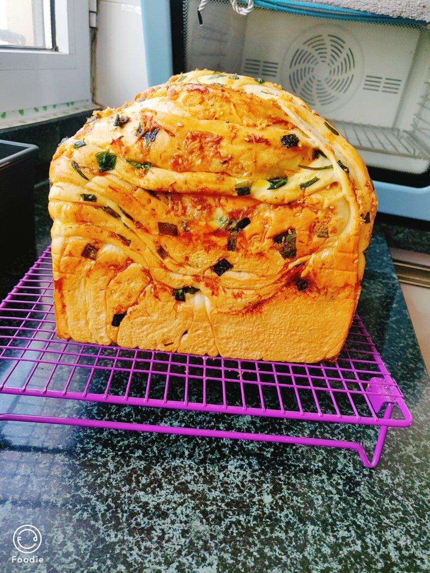 香葱肉松手撕吐司