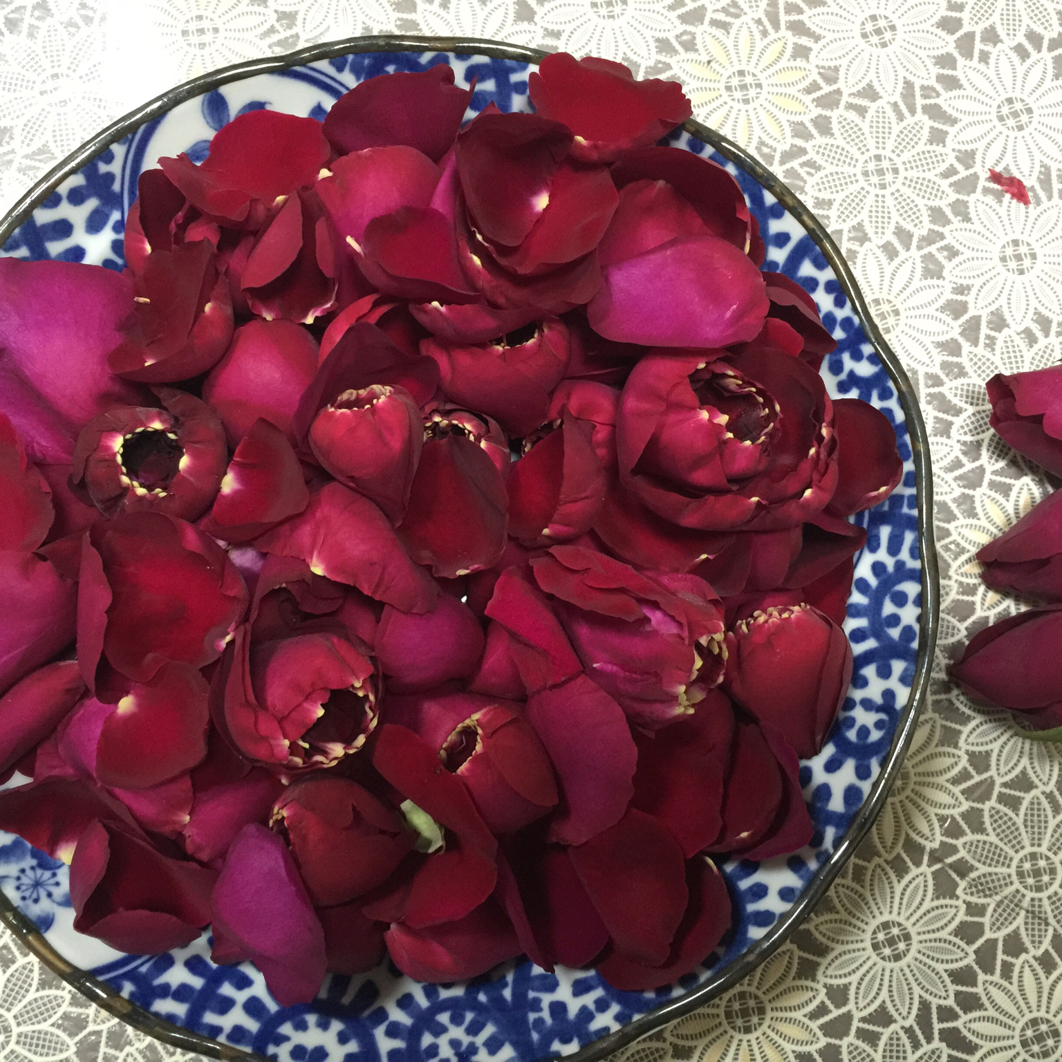 花园0809做的玫瑰花露