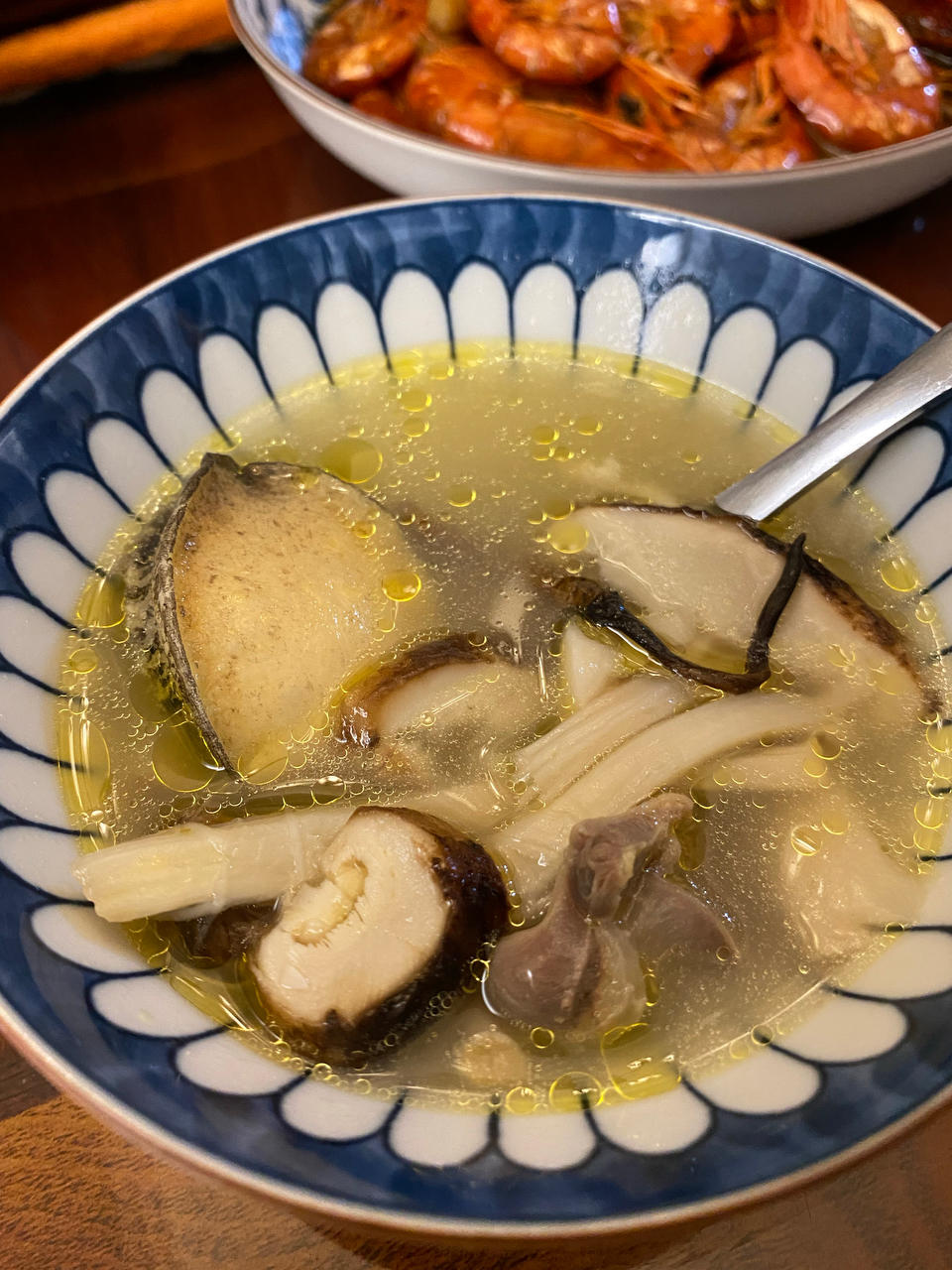 零基础松茸鸡汤