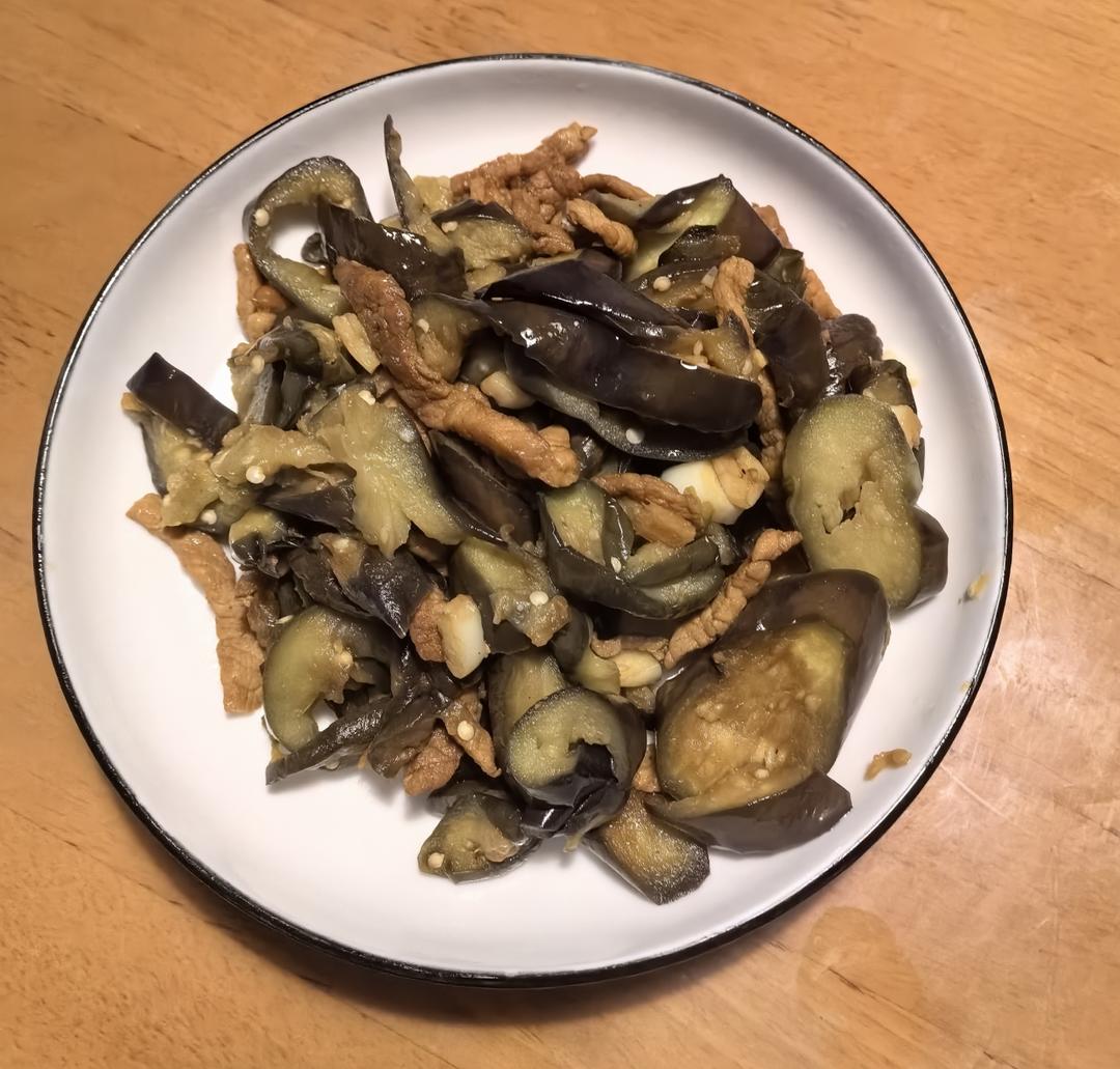 家常菜：茄子炒肉丝（少油保色法）