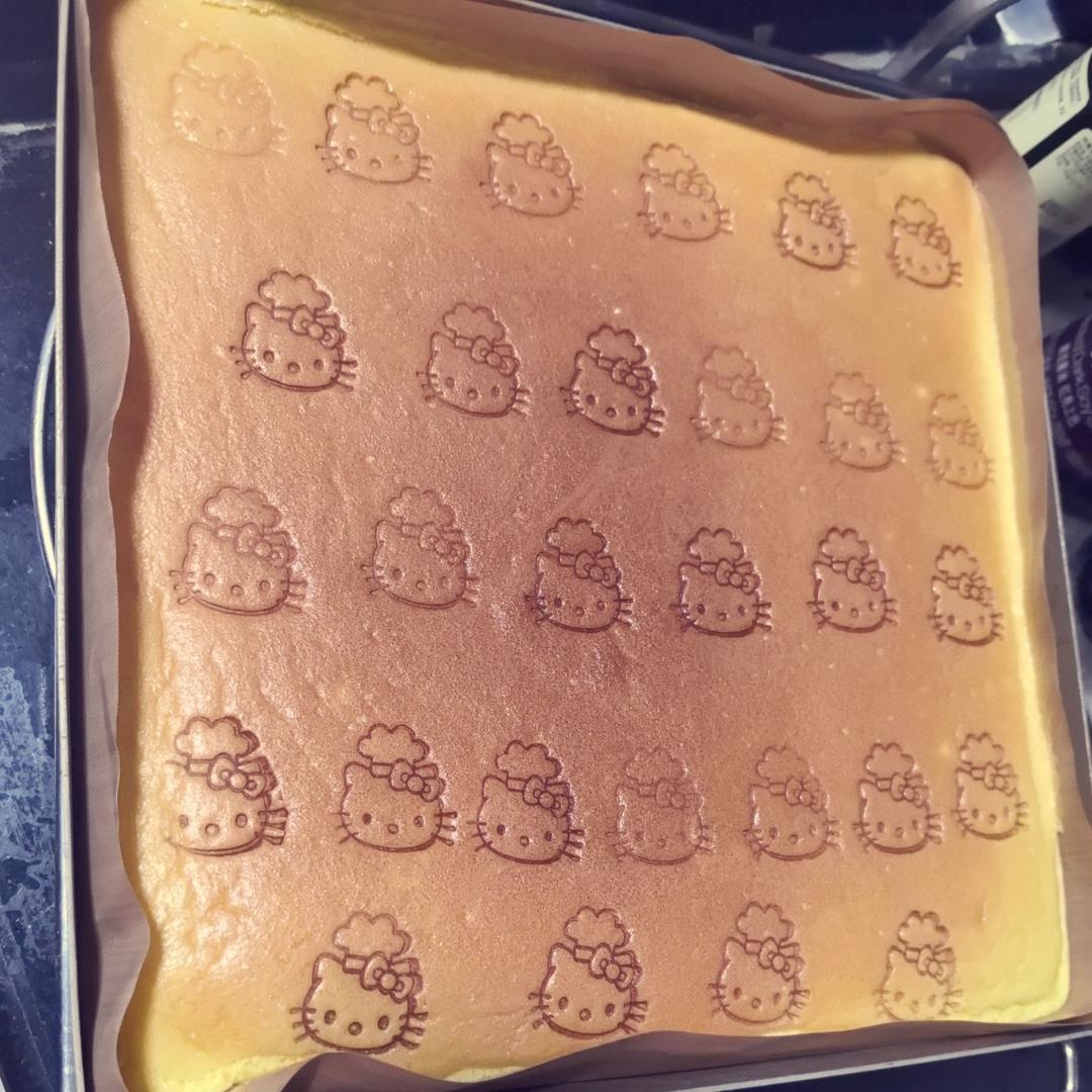 蛋糕卷这样做‼️不掉皮不开裂（小视频食谱）