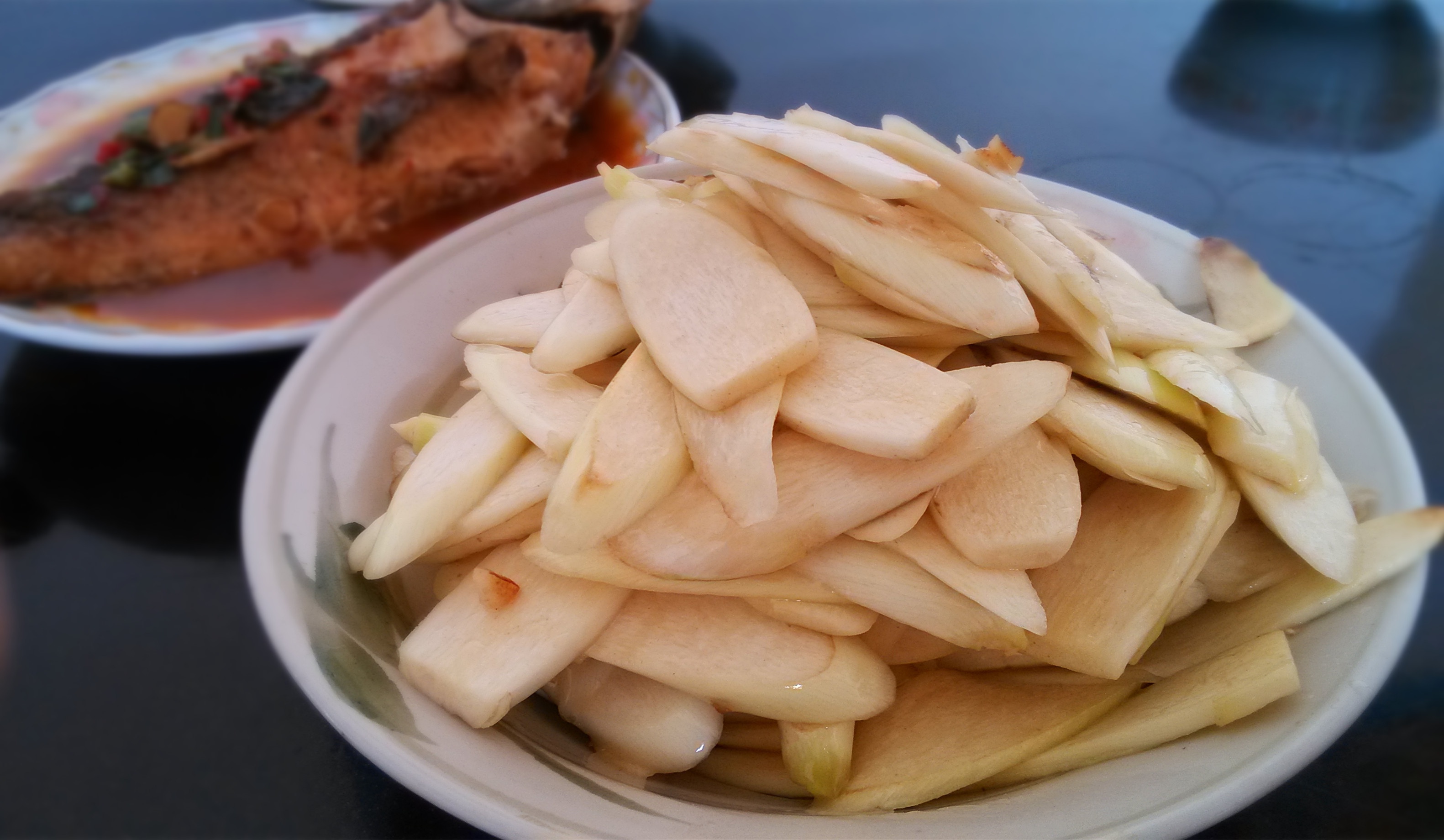 清炒茭白