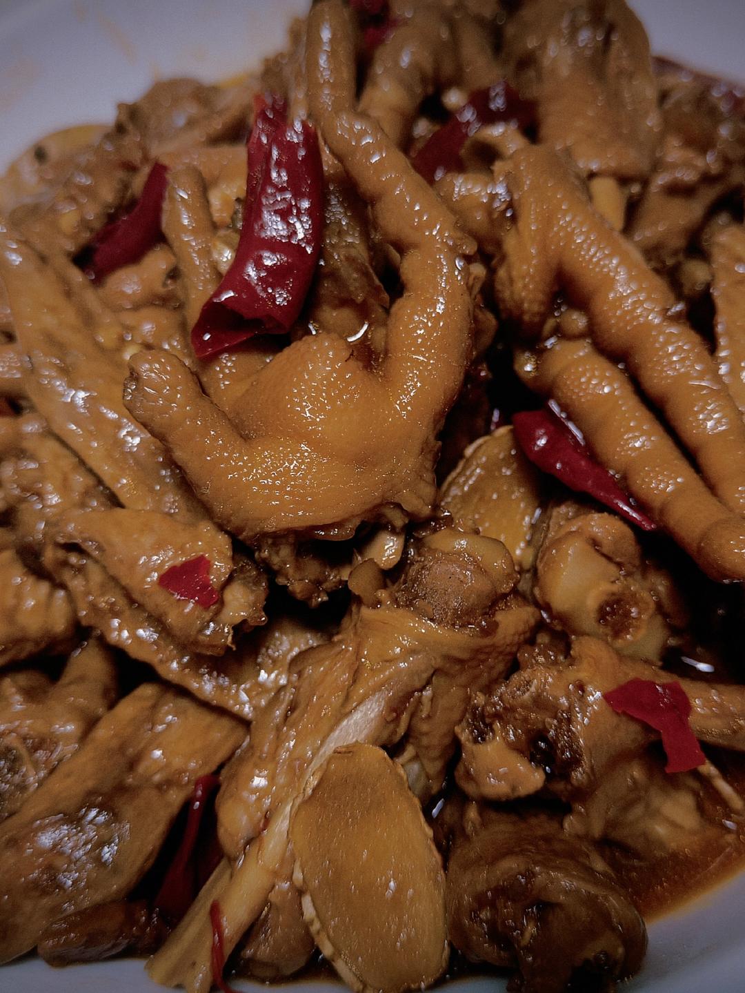 家庭湘菜姜辣鸡爪姜辣凤爪，非常适合新手做的风味鸡爪，软糯入味逼格高