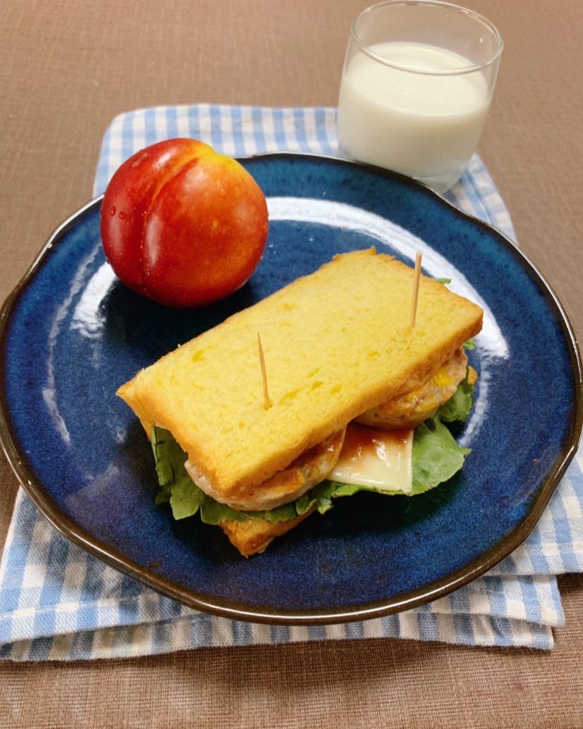 低脂早餐的美味吃法，超大份哦——鸡胸肉三明治