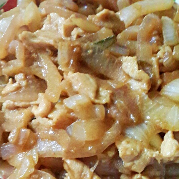 孜然洋葱炒牛肉粒