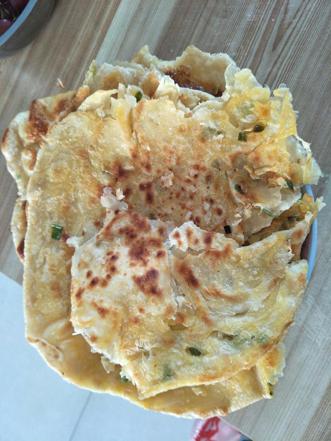 烫面葱油饼（家常简单版）