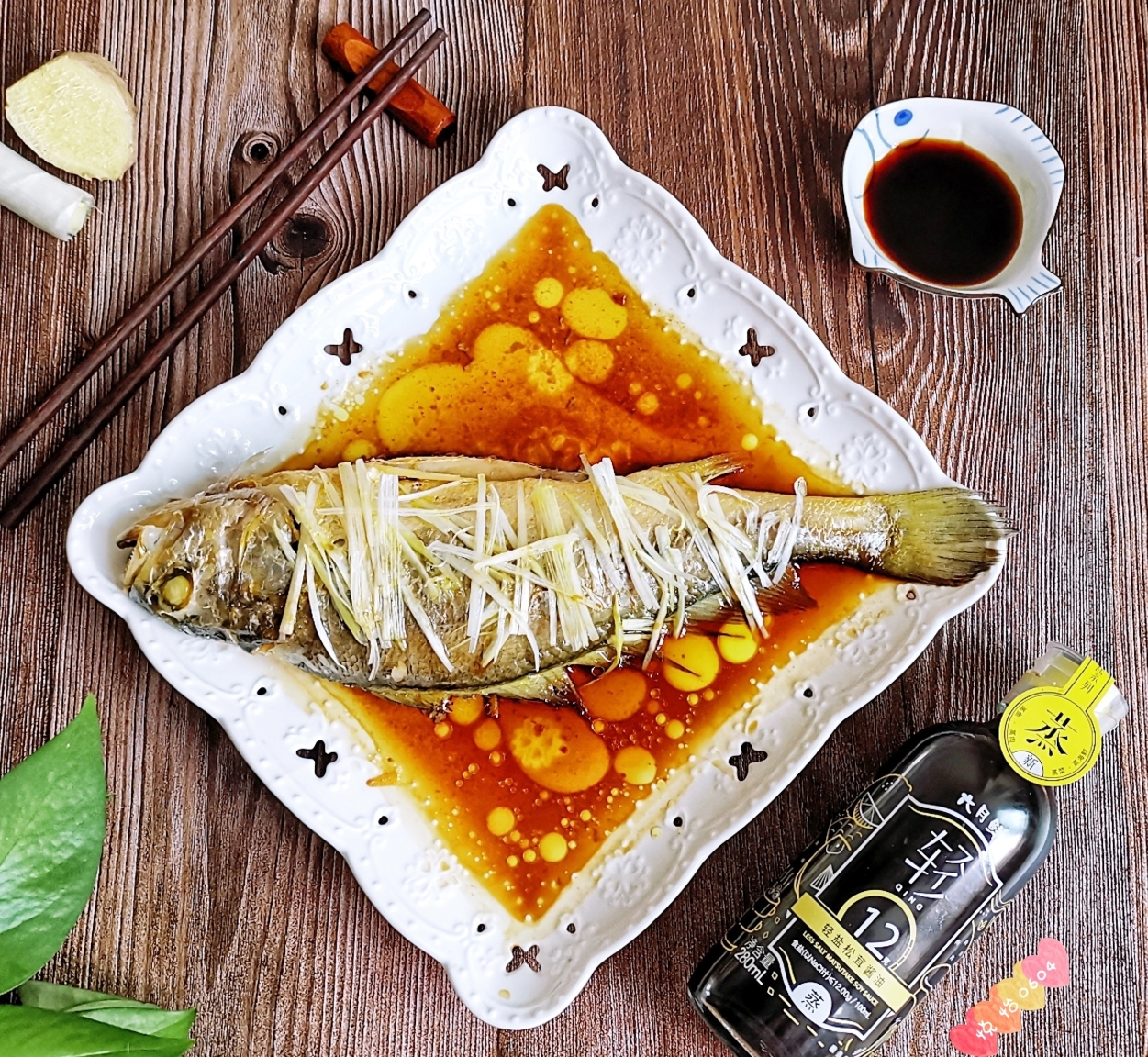 六月鲜12克轻盐松茸酱油｜清蒸大黄鱼的做法